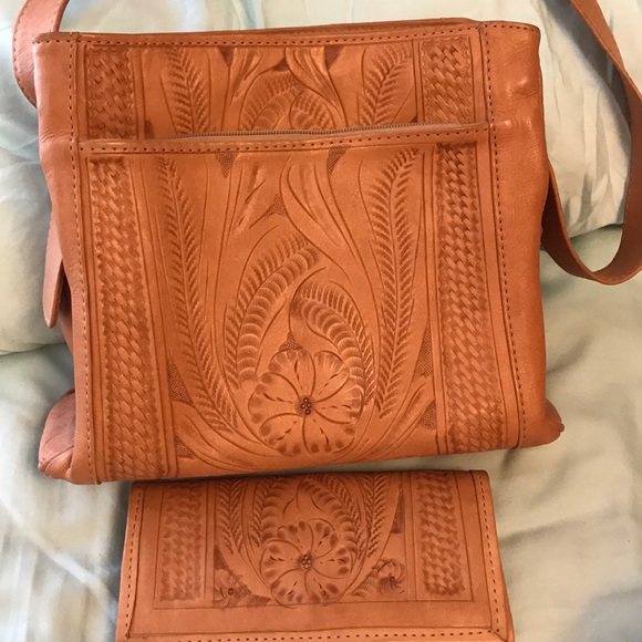 Leather purse - Picture 2 of 2